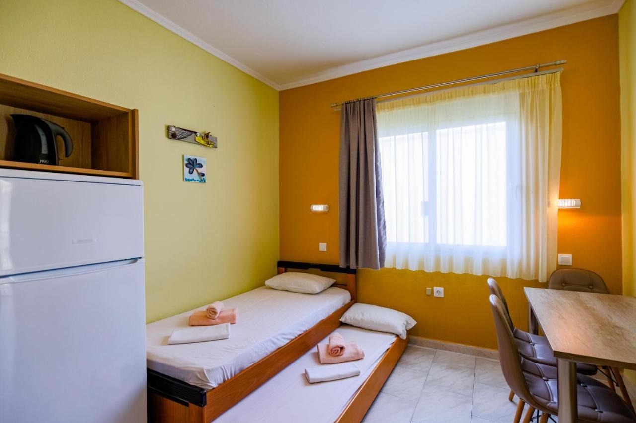 Dionisos Apartments Паралия-Дионисиу Экстерьер фото
